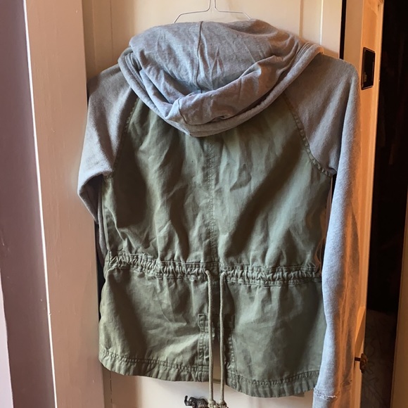Hollister green and grey army style light fall jacket - Picture 7 of 9